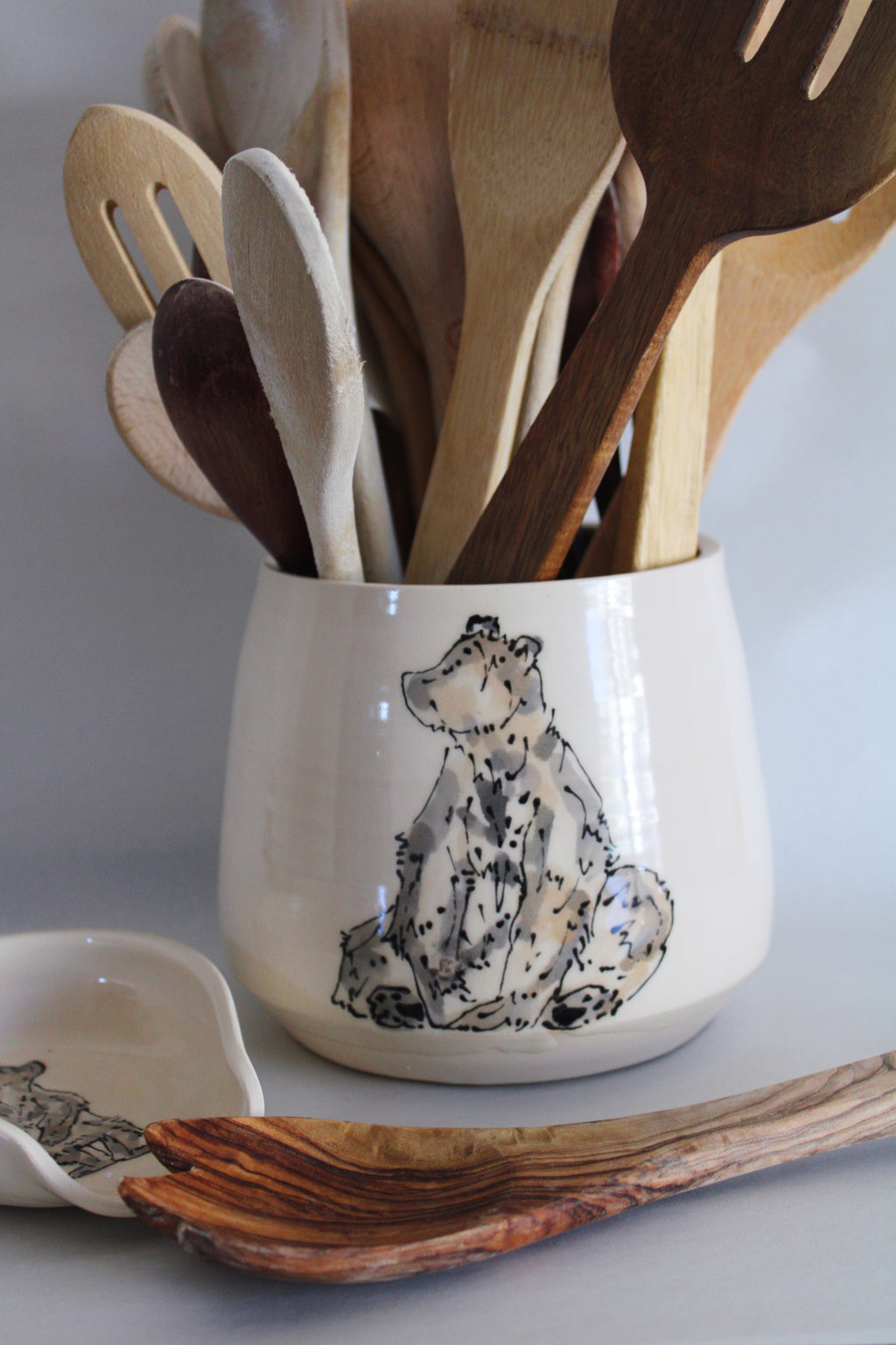 Grizzly Bear Utensil Holder & Spoon Rest Set 512