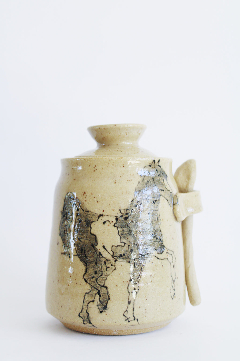 Horse Jar 812