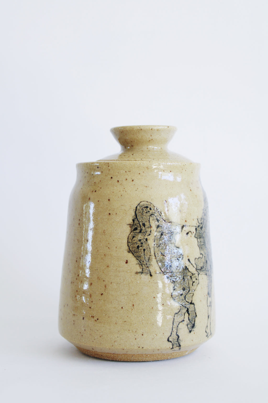 Horse Jar 812