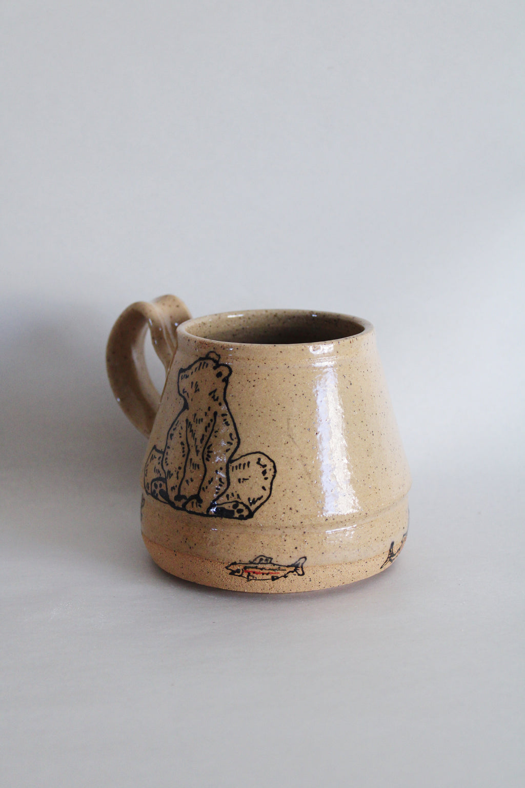 Grizzly and Trout Mug 538