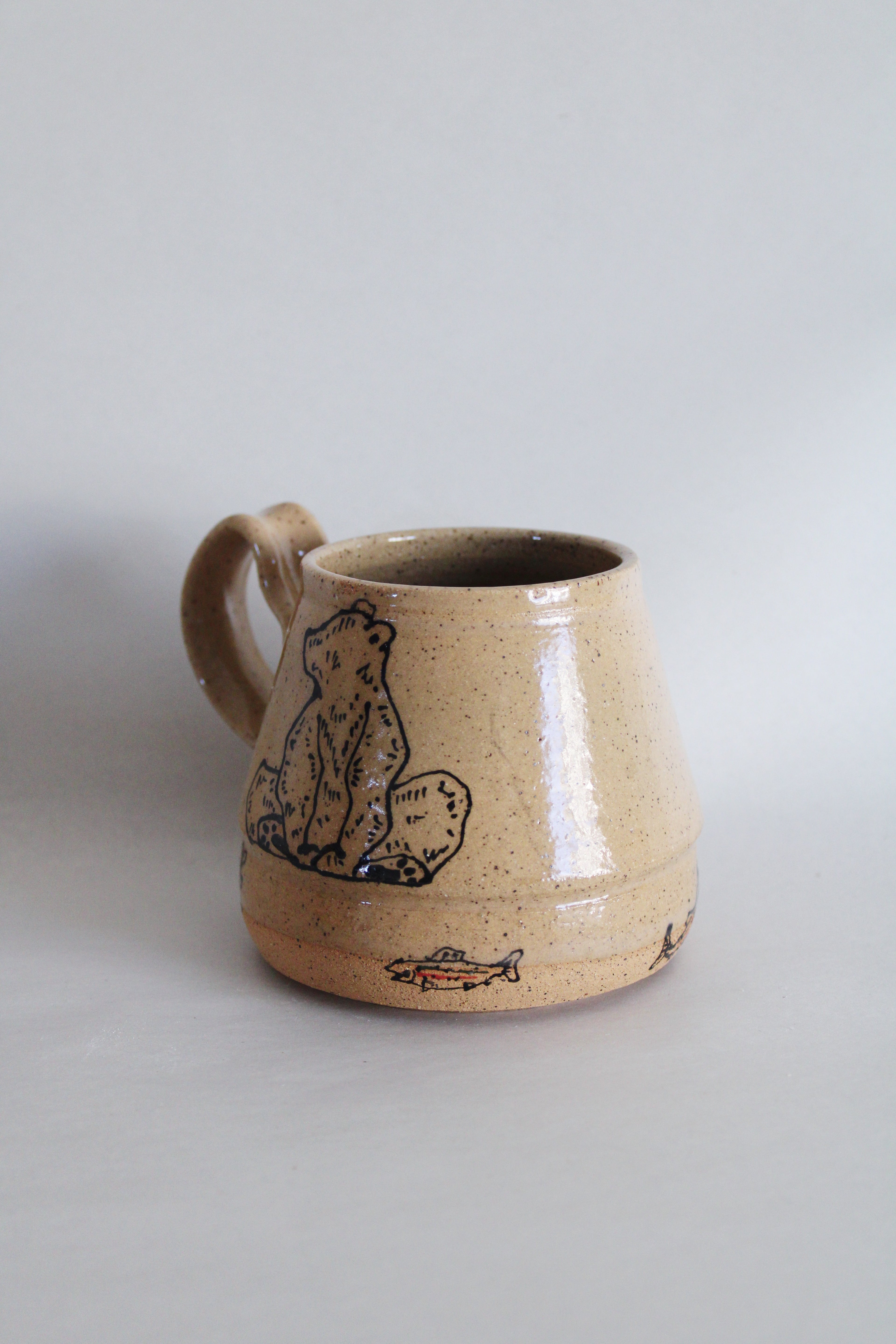 Grizzly and Trout Mug 538