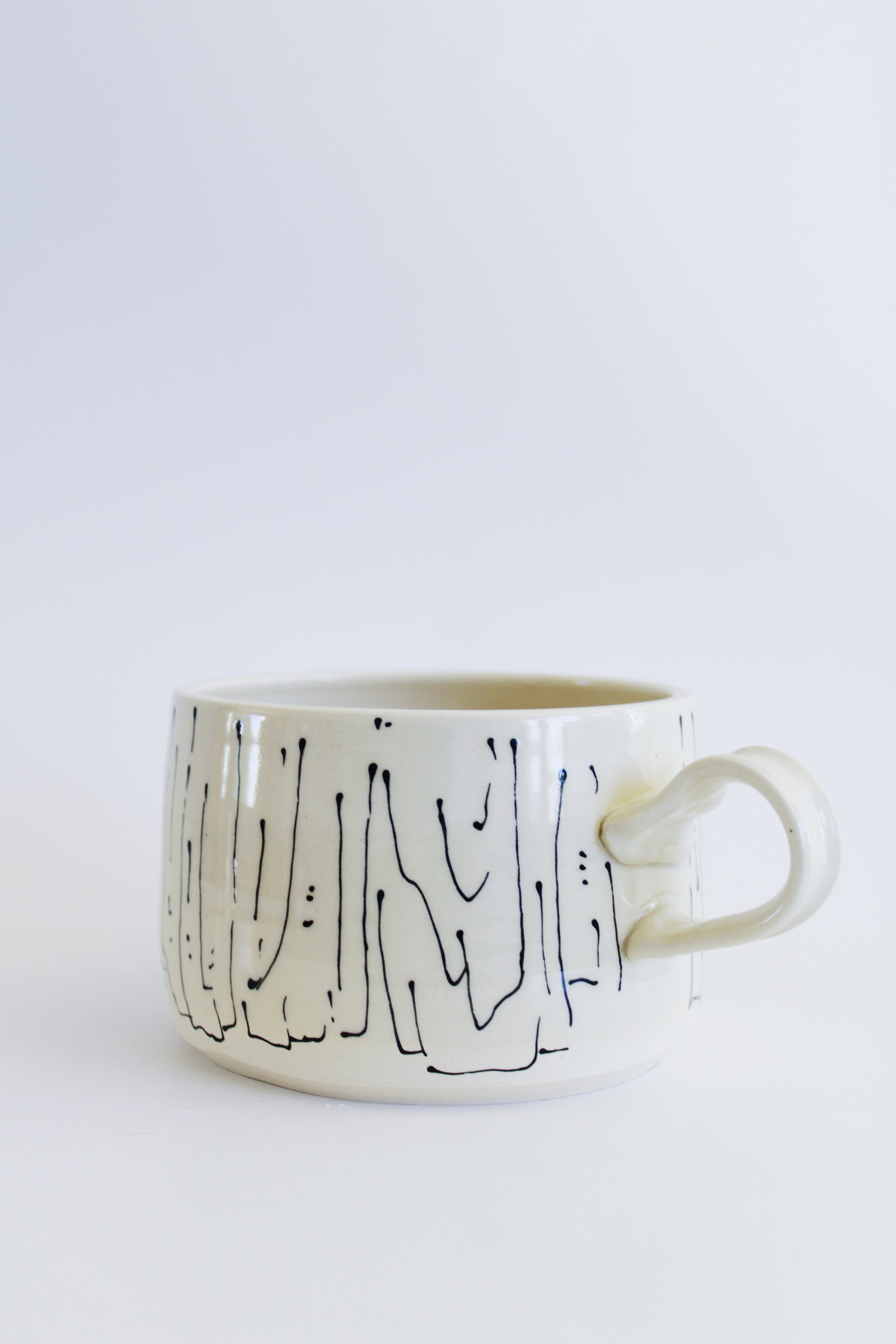 Hem of His Garment Mug 960