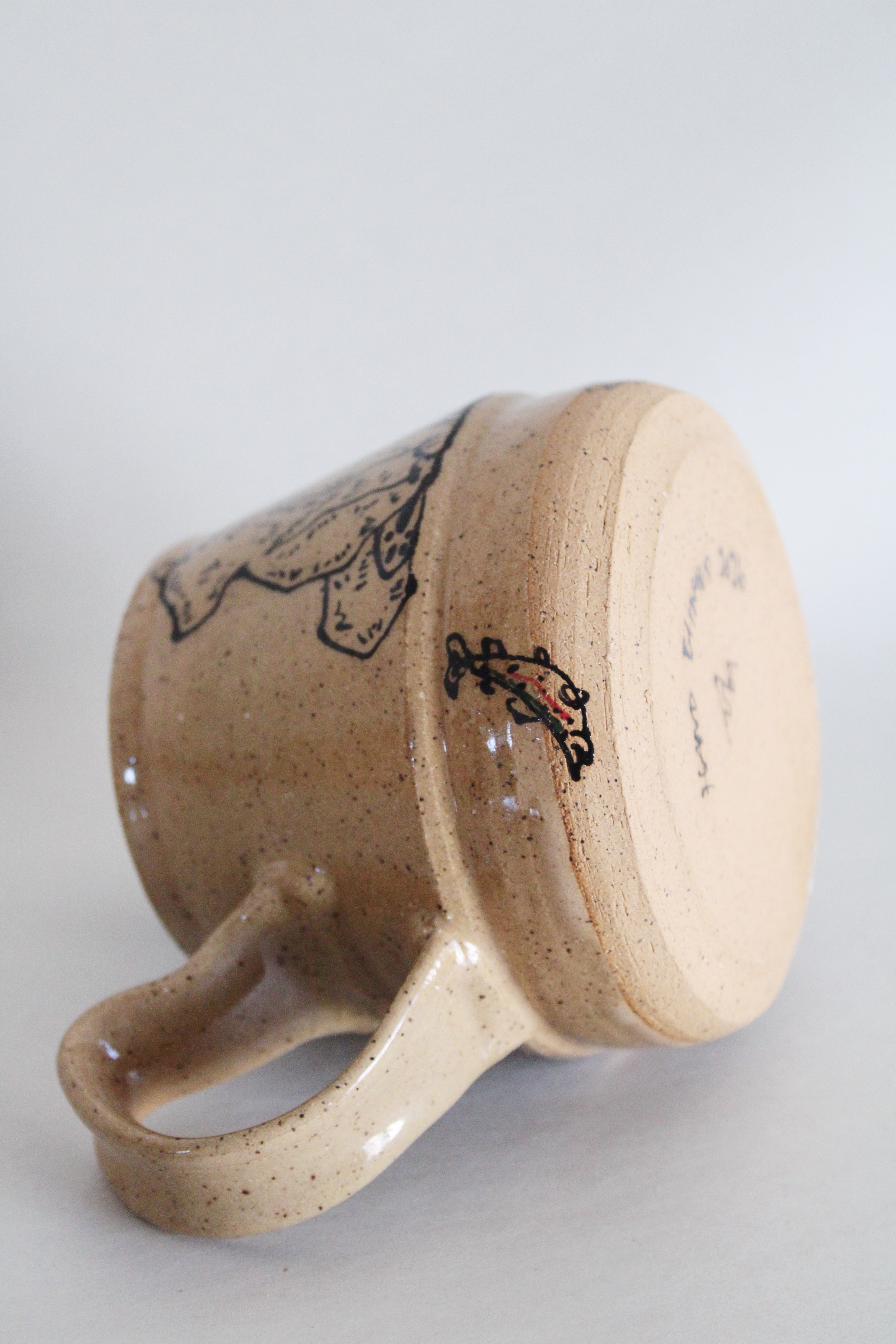 Grizzly and Trout Mug 538