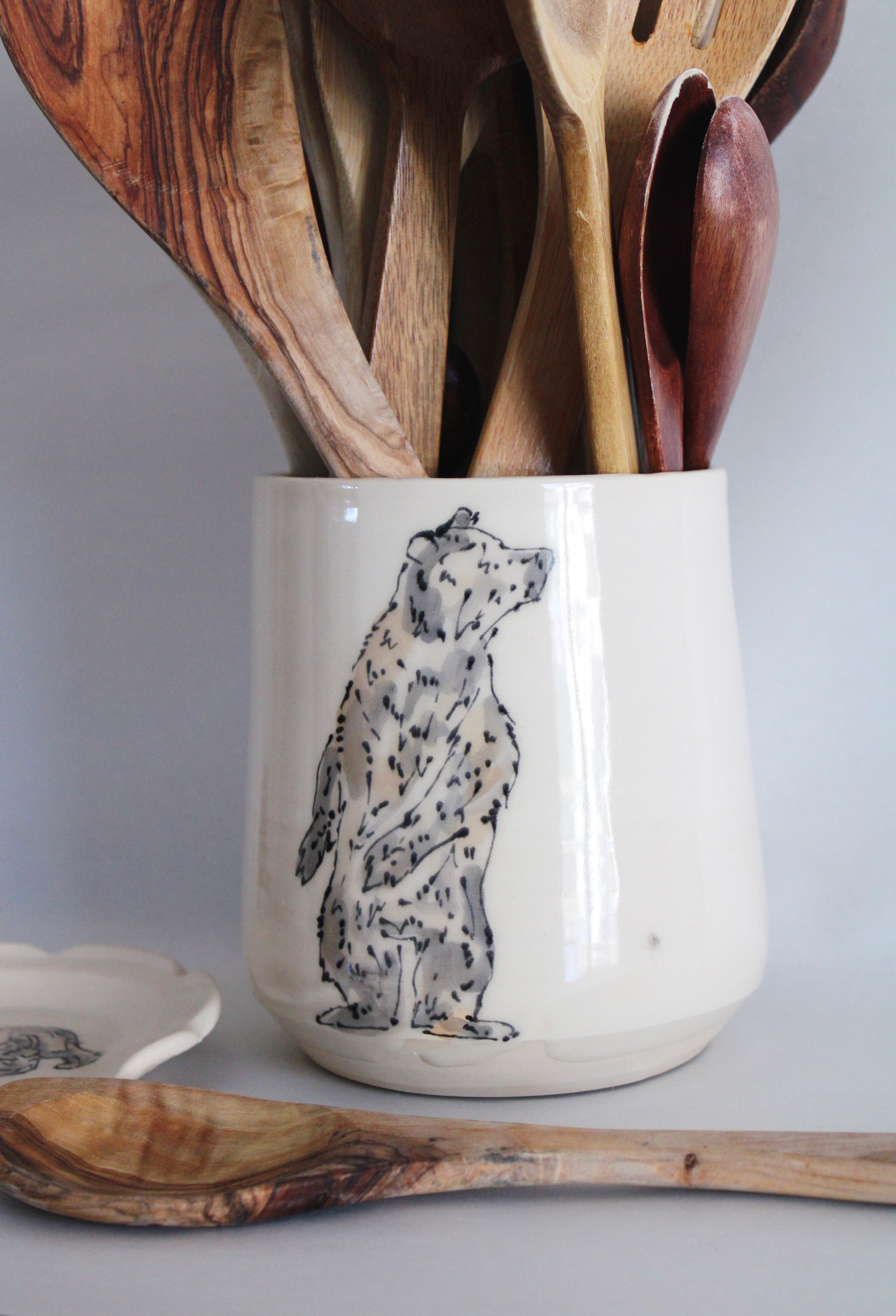 Grizzly Bear Utensil Holder & Spoon Rest Set 511
